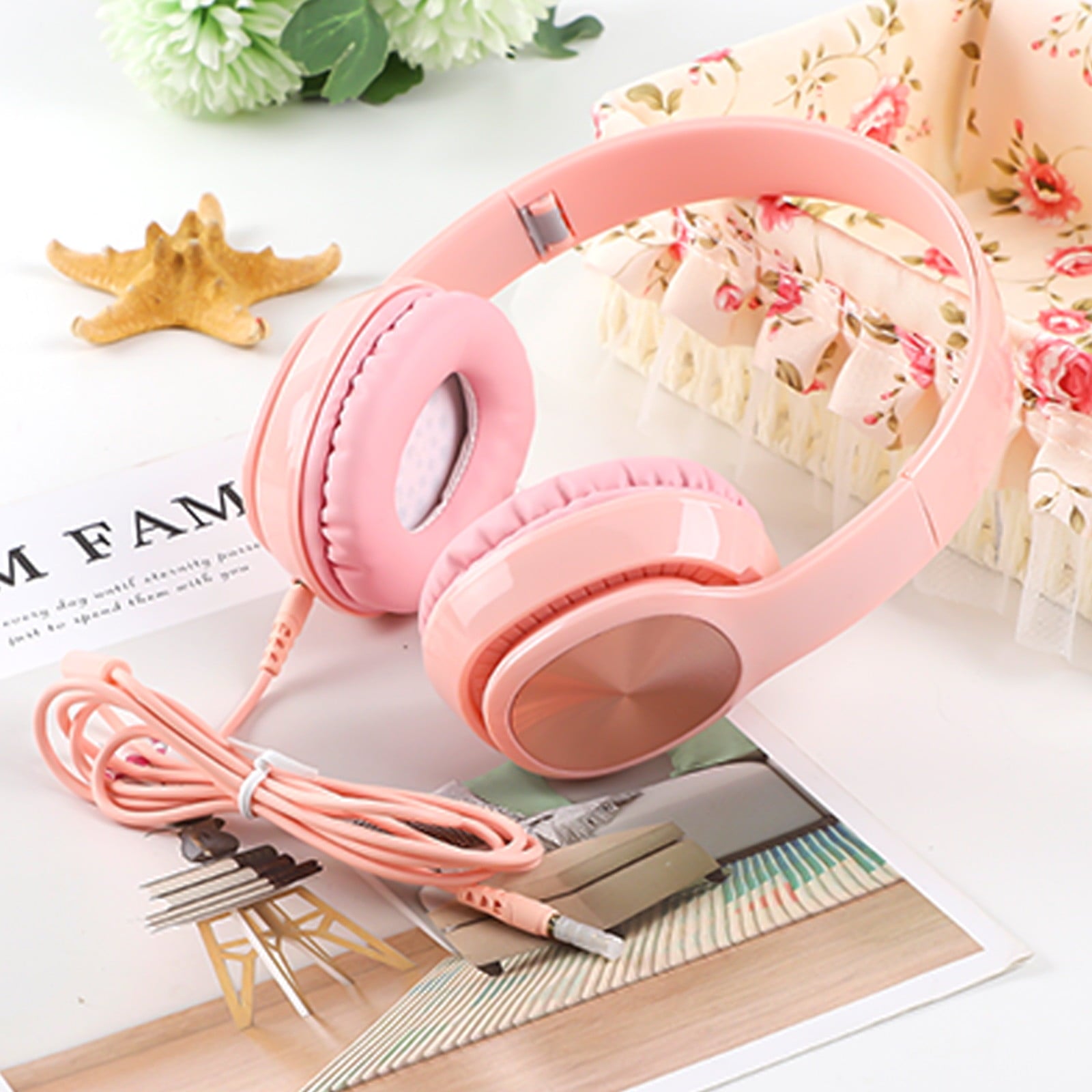 Over-Ear Wired Headphones with Microphone, Comfortable Foldable Design, Portable for Computer, Laptop, Smartphone