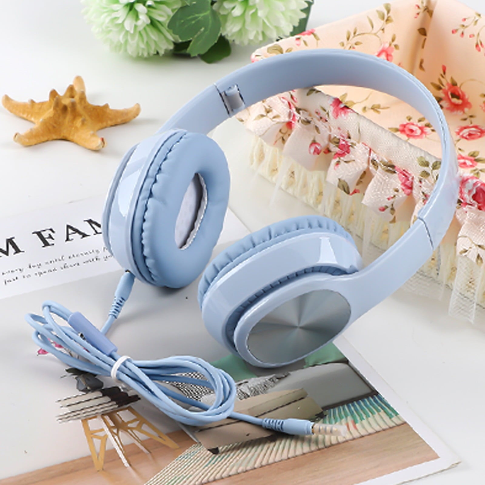 Over-Ear Wired Headphones with Microphone, Comfortable Foldable Design, Portable for Computer, Laptop, Smartphone